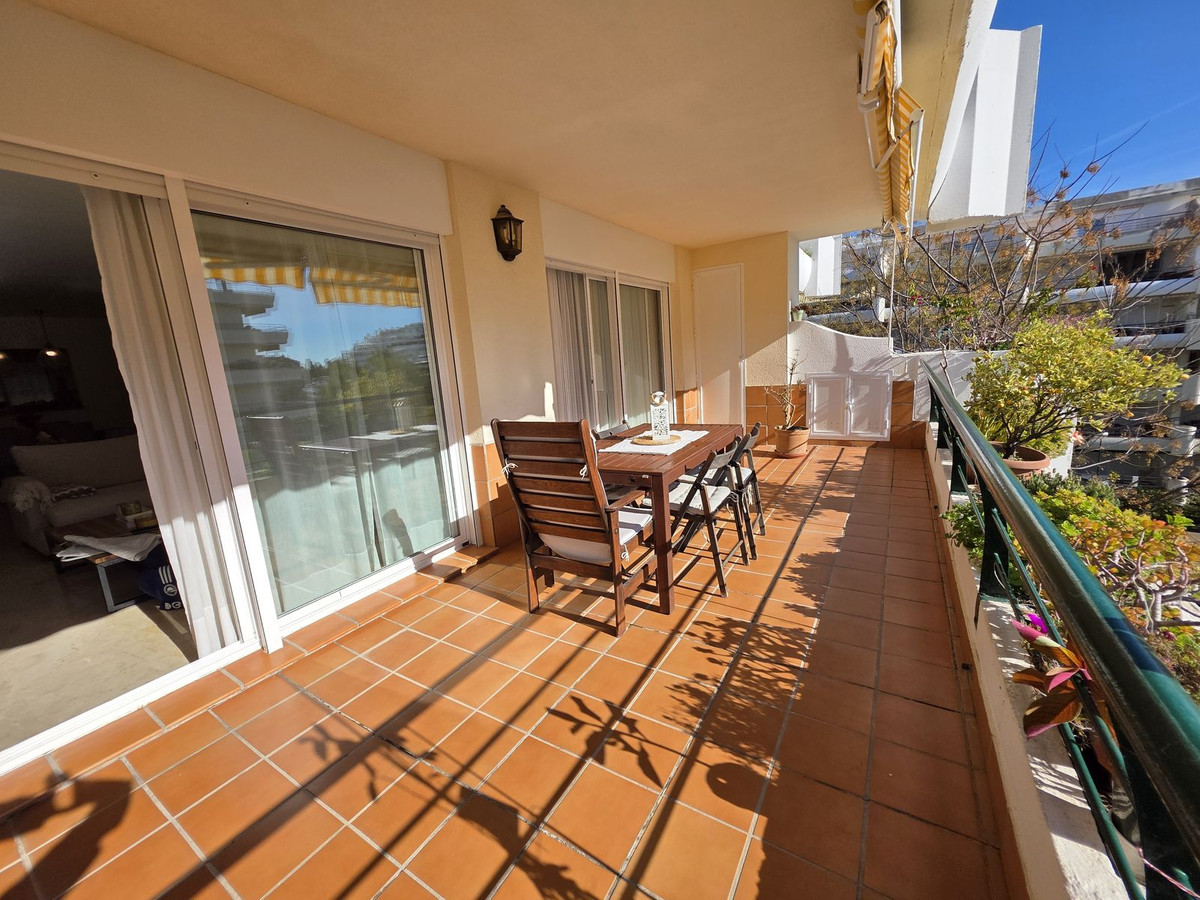 2 bedroom Apartments for sale in Guadalmina Alta – R5249113