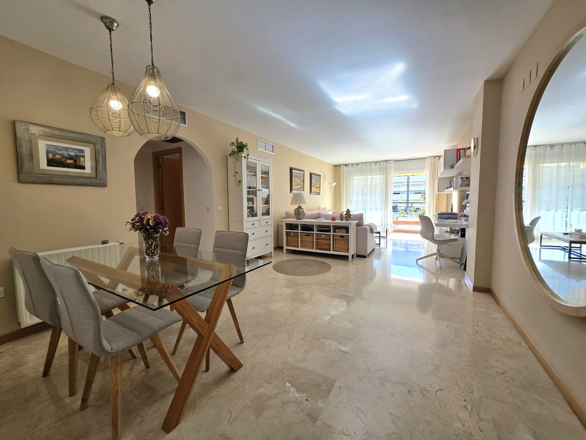 2 bedroom Apartments for sale in Guadalmina Alta – R5249113