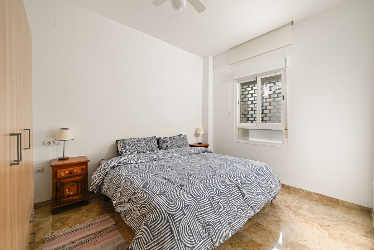 2 bedroom Apartments for sale in Riviera del Sol – R5286394