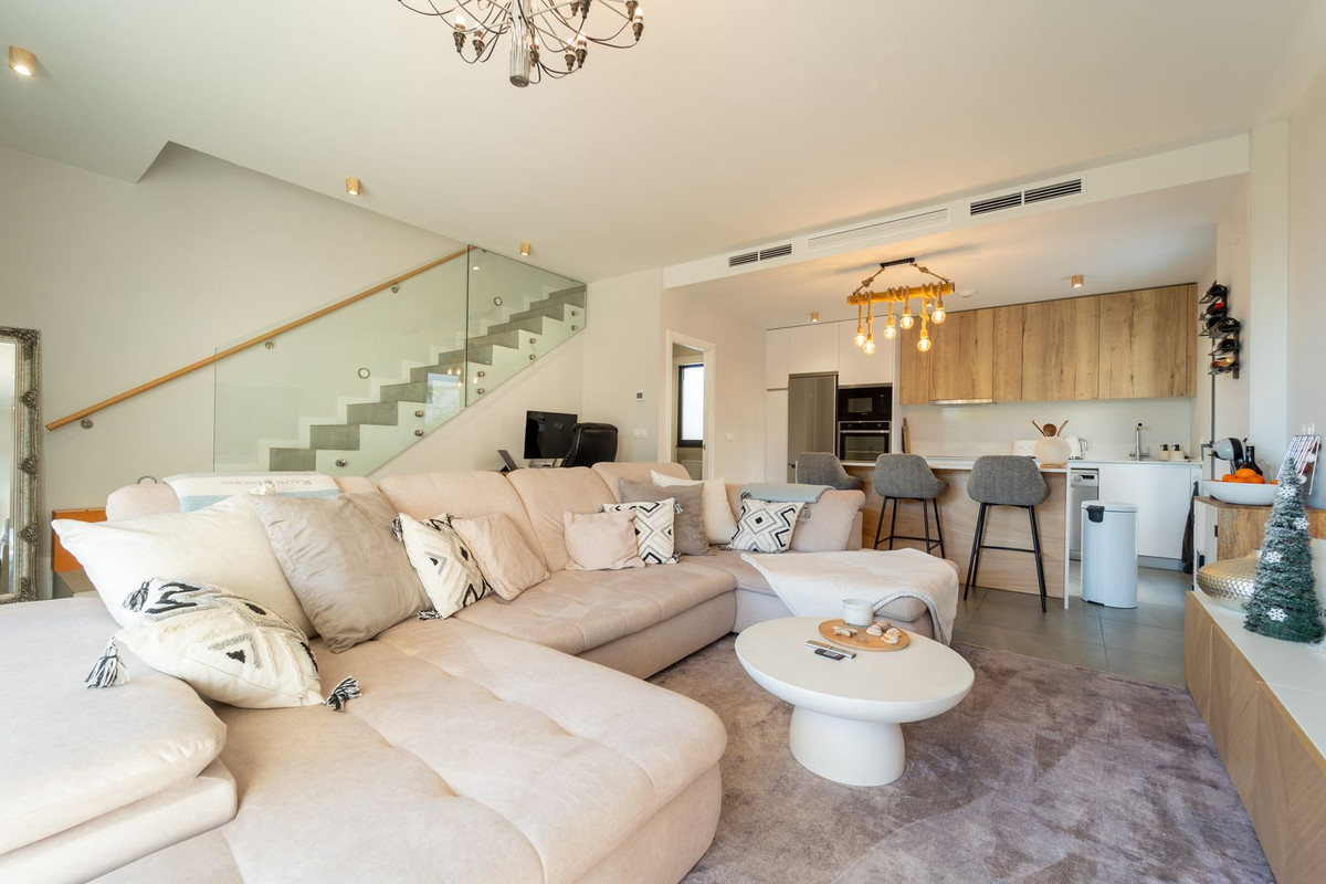 3 bedroom Semi-detached for sale in Riviera del Sol – R5255749