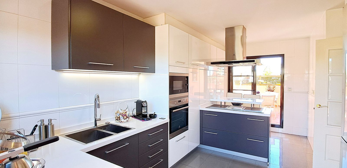 3 bedroom Apartments for sale in Nueva Milla de Oro – R4722949