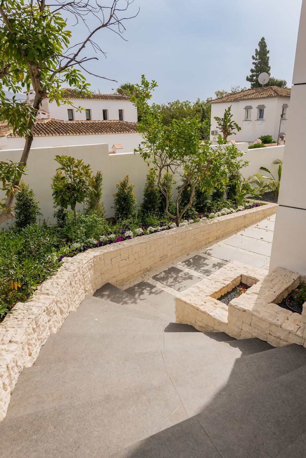 Villas de 6 dormitorios en venta en Guadalmina Alta – R5187955