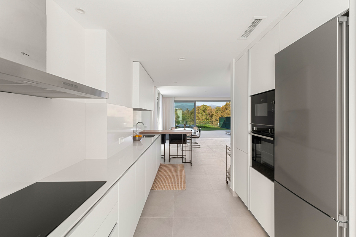 Pareados de 3 dormitorios en venta en Guadalmina Alta – R4975258