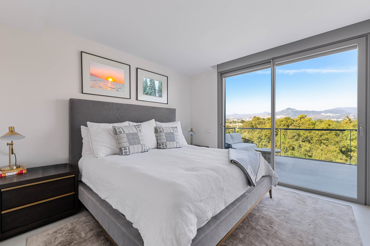 Pareados de 3 dormitorios en venta en Guadalmina Alta – R4975258