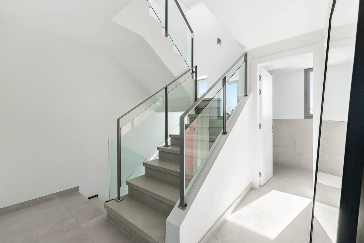 Pareados de 3 dormitorios en venta en Guadalmina Alta – R4975258