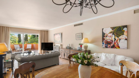 2 bedroom Apartments for sale in Marbella – R5259208