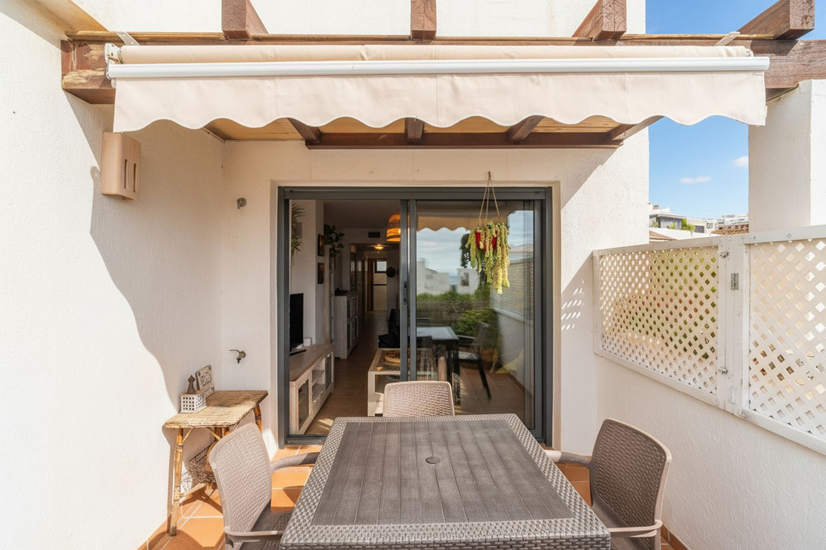 3 bedroom Apartments for sale in La Cala de Mijas – R5226121