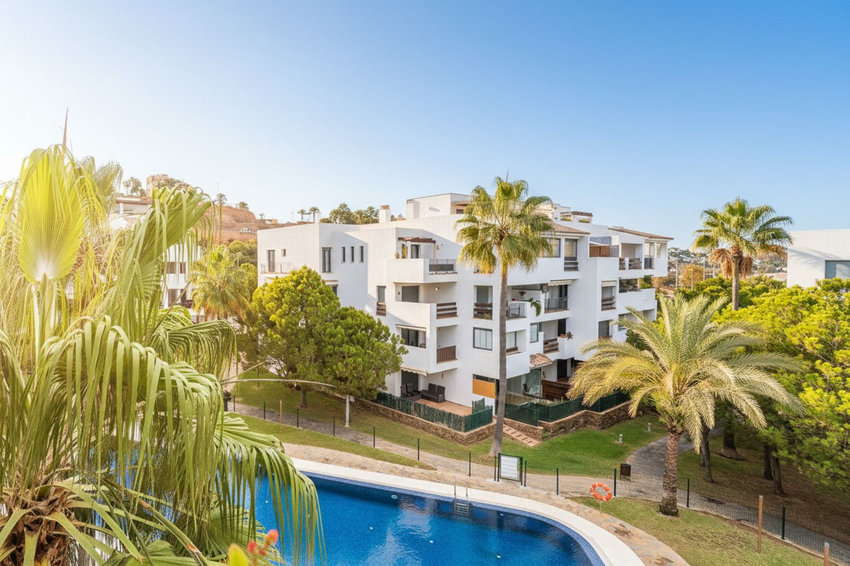 3 bedroom Apartments for sale in La Cala de Mijas – R5226121