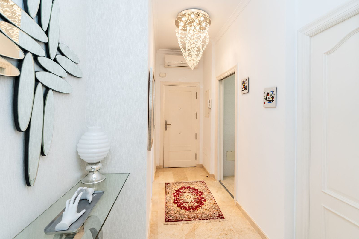 4 bedroom Penthouses for sale in Marbella – R5264449