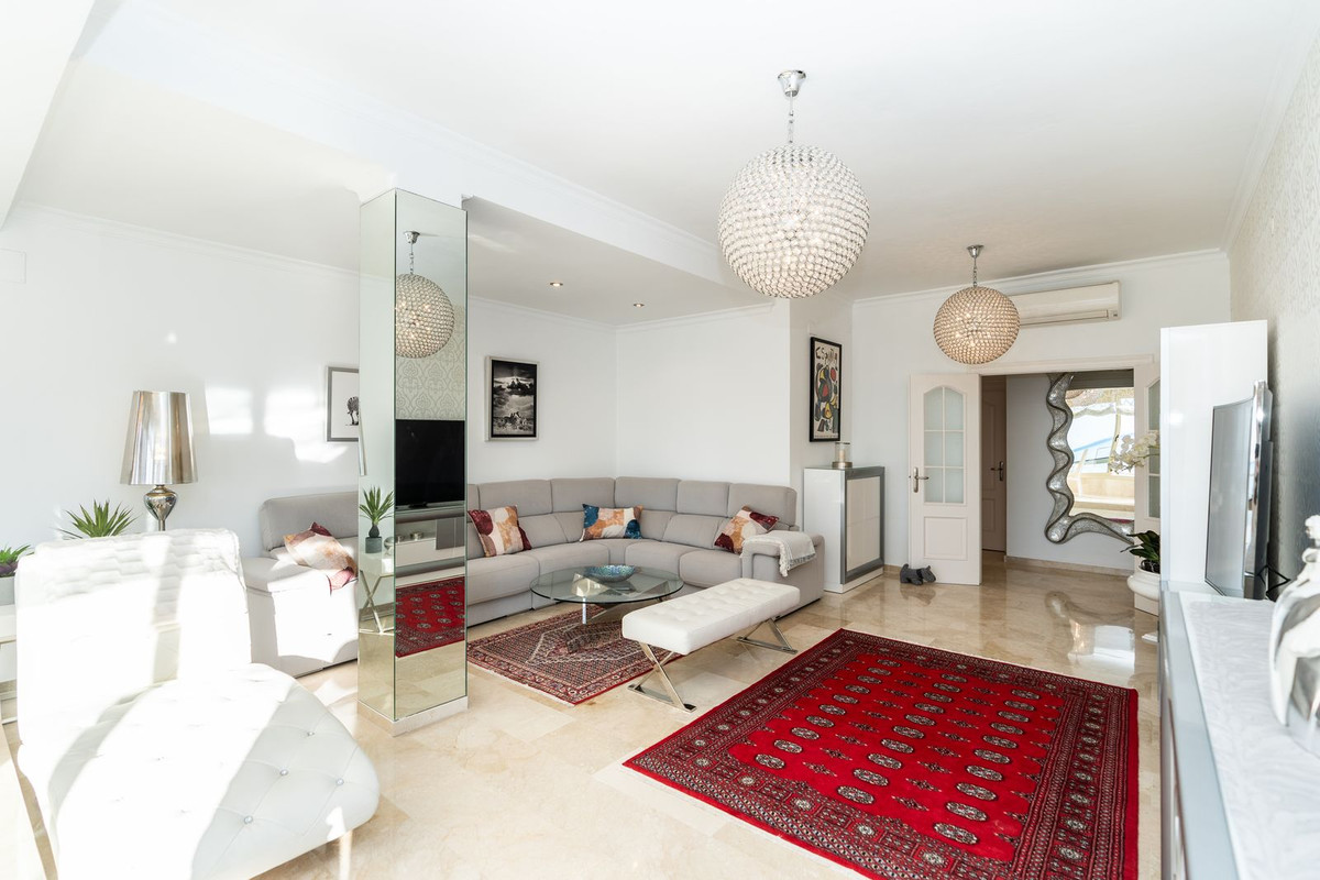 4 bedroom Penthouses for sale in Marbella – R5264449