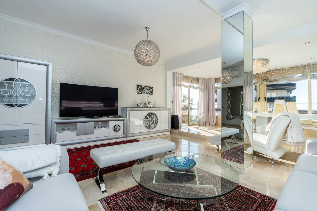 4 bedroom Penthouses for sale in Marbella – R5264449
