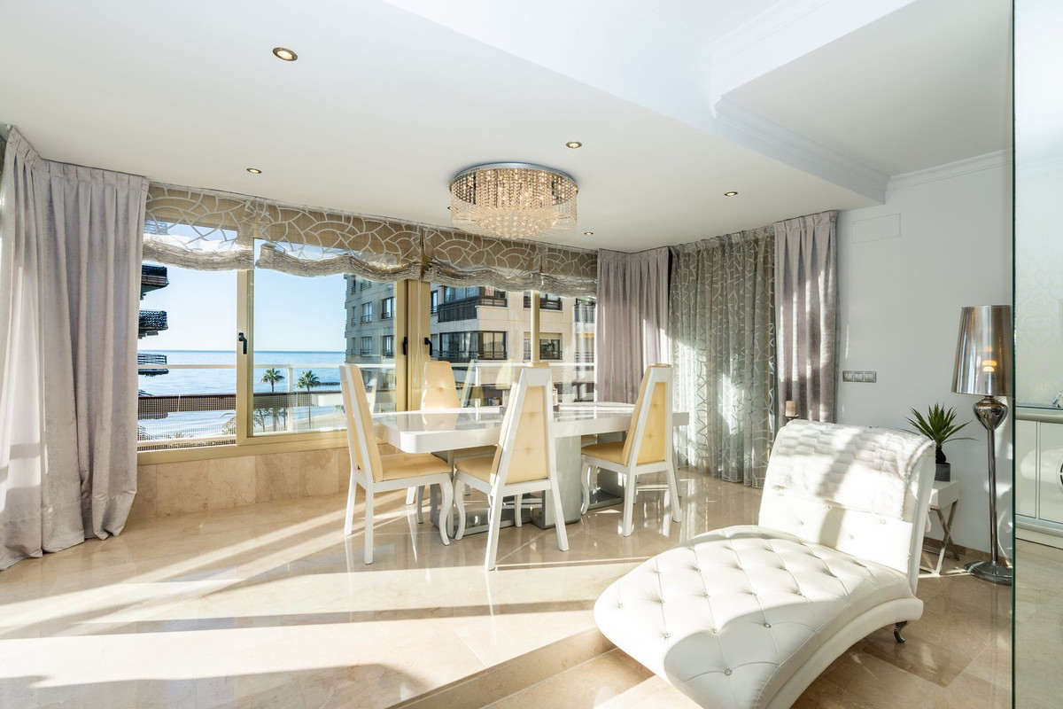 4 bedroom Penthouses for sale in Marbella – R5264449