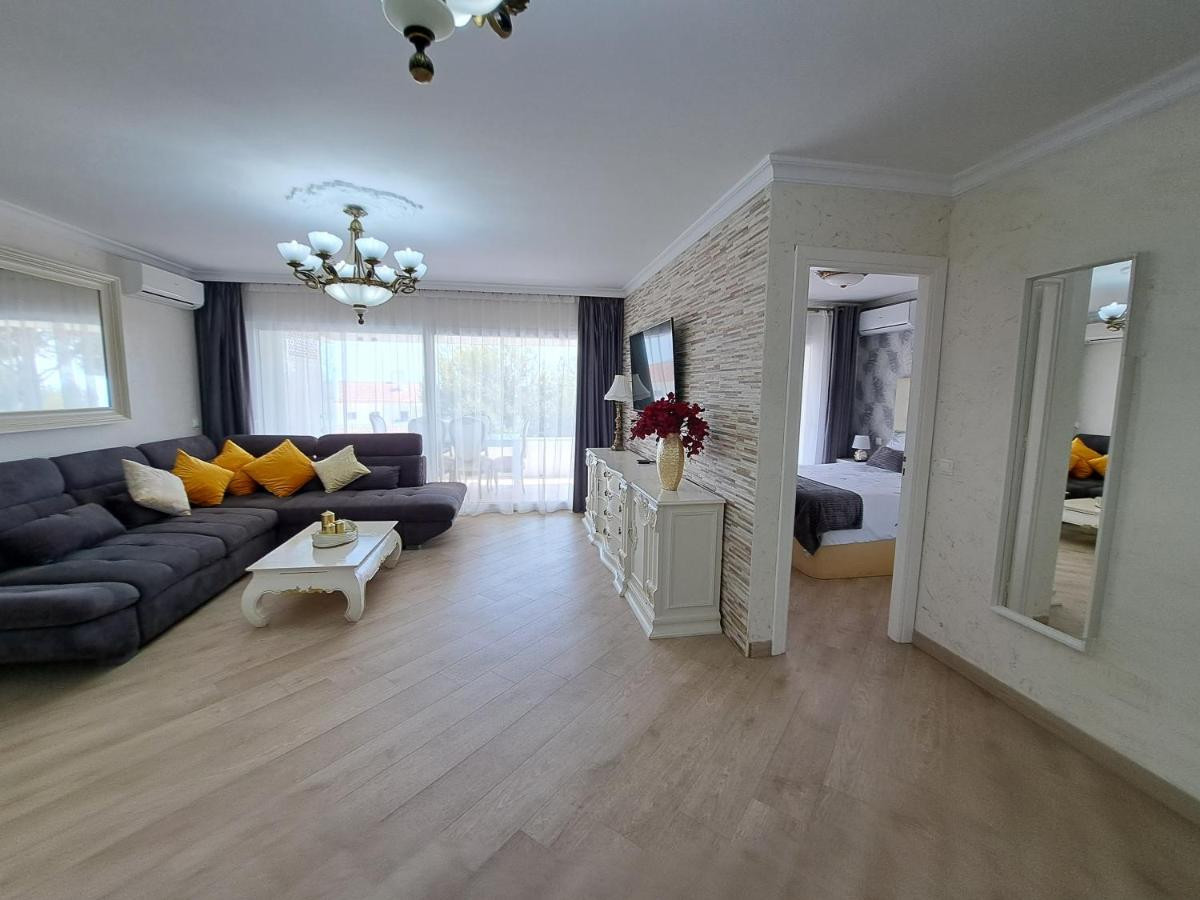 3 bedroom Apartments for sale in Riviera del Sol – R5263774