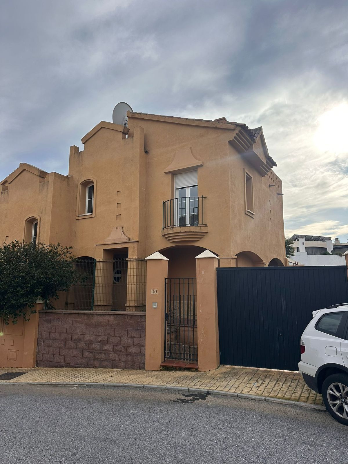 3 bedroom Semi-detached for sale in Mijas – R5271796