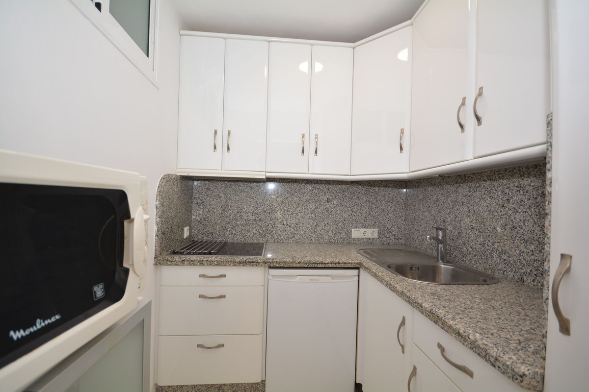 1 bedroom Apartments for sale in Marbesa – R5271751