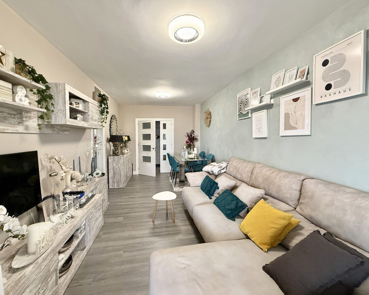 2 bedroom Apartments for sale in Riviera del Sol – R5258380