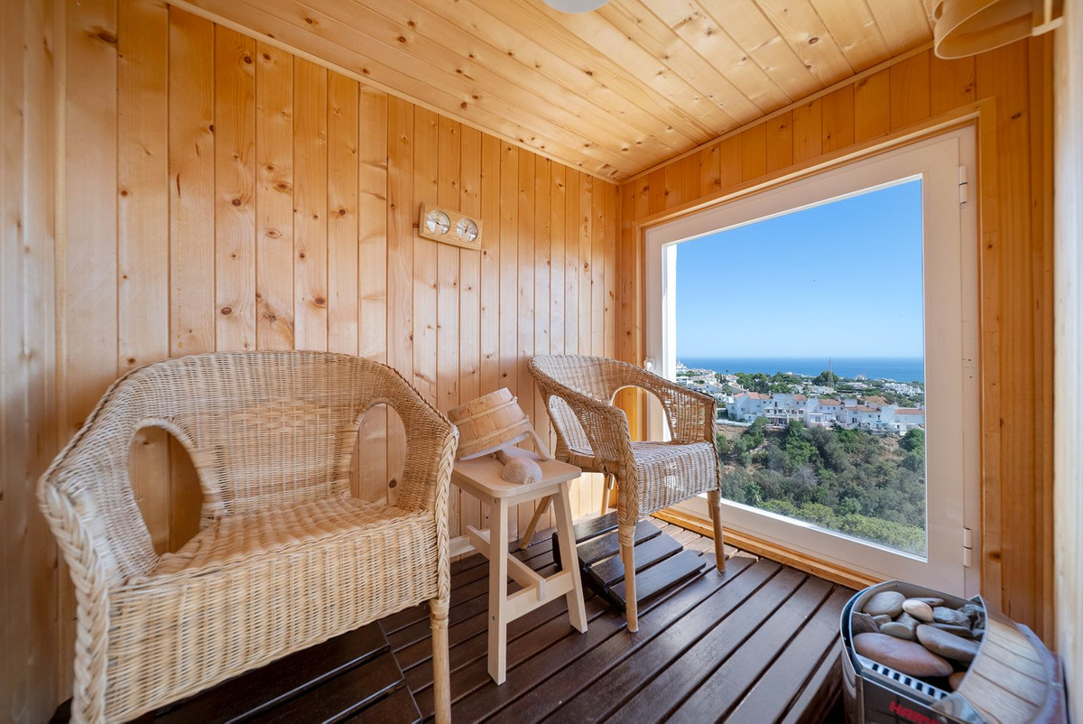 Aticos de 3 dormitorios en venta en Calahonda – R5229682