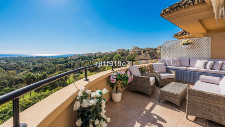 2 bedroom Apartments for sale in Elviria Hills – R5264494 in 