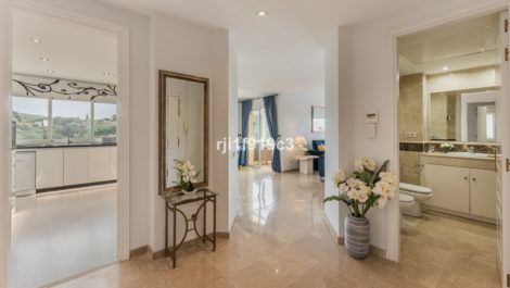 Apartamentos de 2 dormitorios en venta en Elviria Hills – R5264494