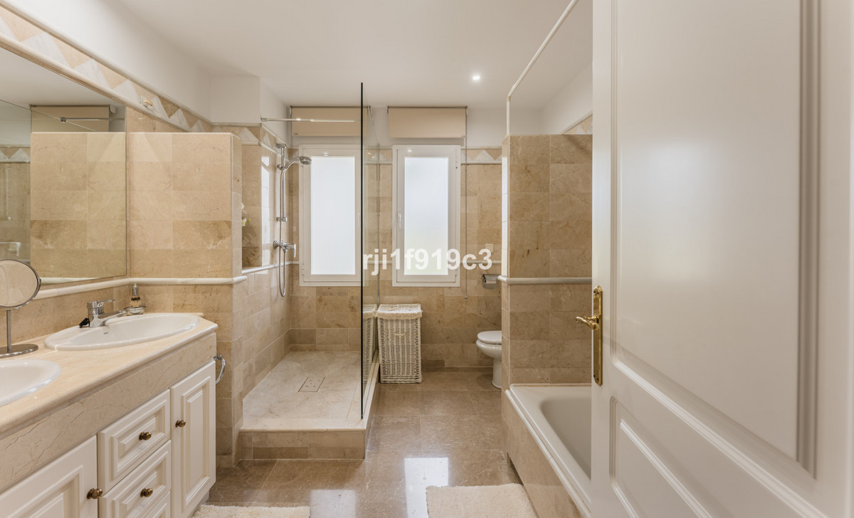 Apartamentos de 2 dormitorios en venta en Elviria Hills – R5264494 Apartamentos de 2 dormitorios en venta en Elviria Hills – R5264494