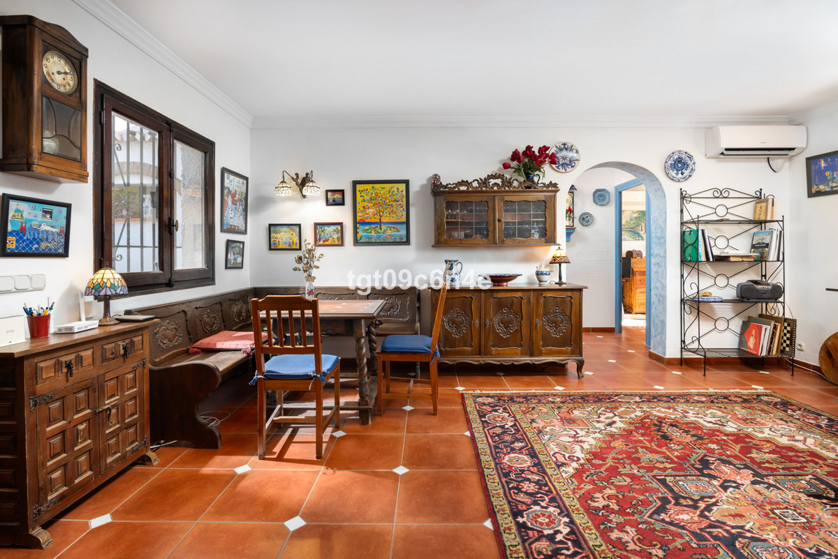 5 bedroom Villas for sale in Marbella – R5272534