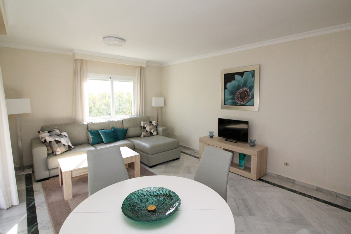 2 bedroom Apartments for sale in Milla de Oro – R5233771