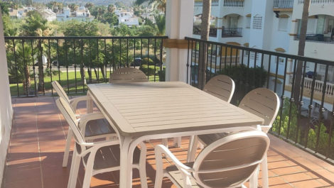 2 bedroom Apartments for sale in Marbella – R5078917