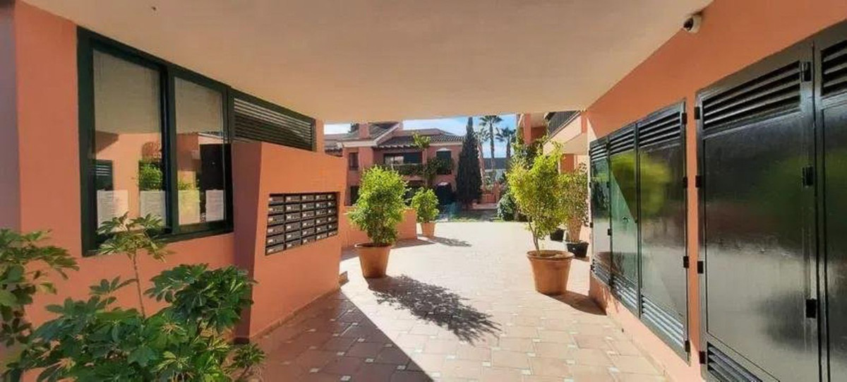 2 bedroom Apartments for sale in Marbesa – R4957060