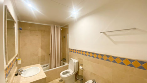 2 bedroom Apartments for sale in Marbella – R5225998