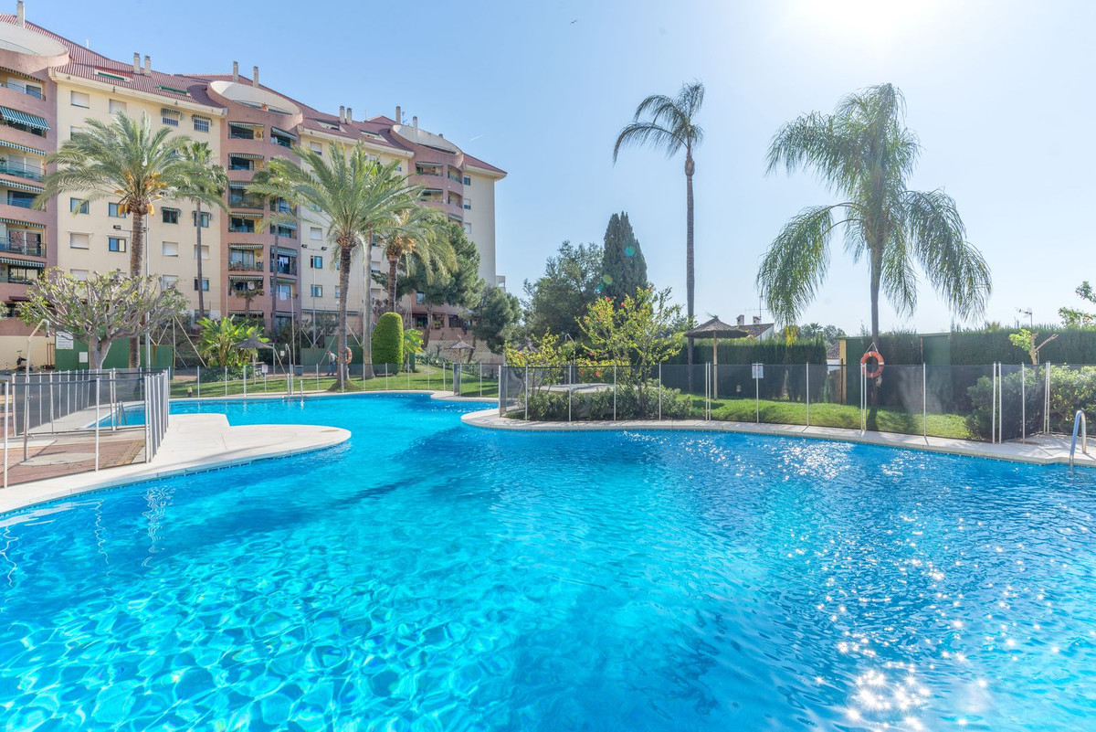 3 bedroom Apartments for sale in Marbella – R5001610