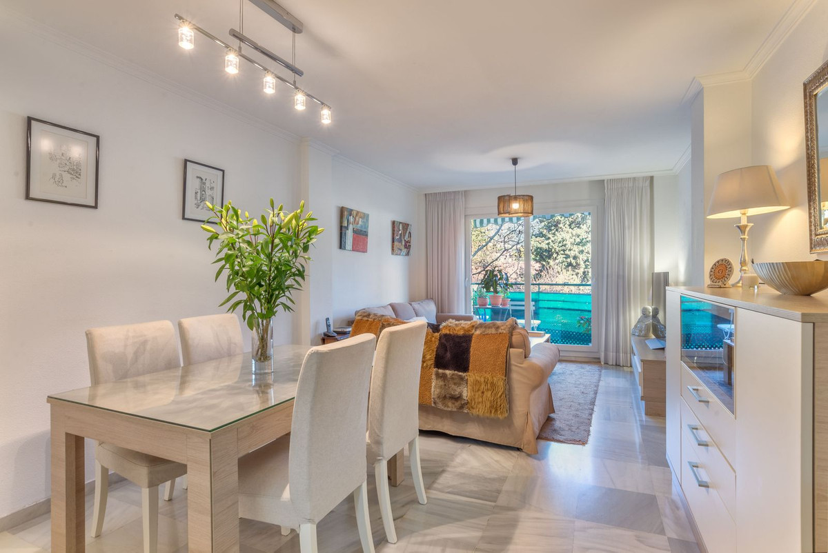 3 bedroom Apartments for sale in Marbella – R5001610