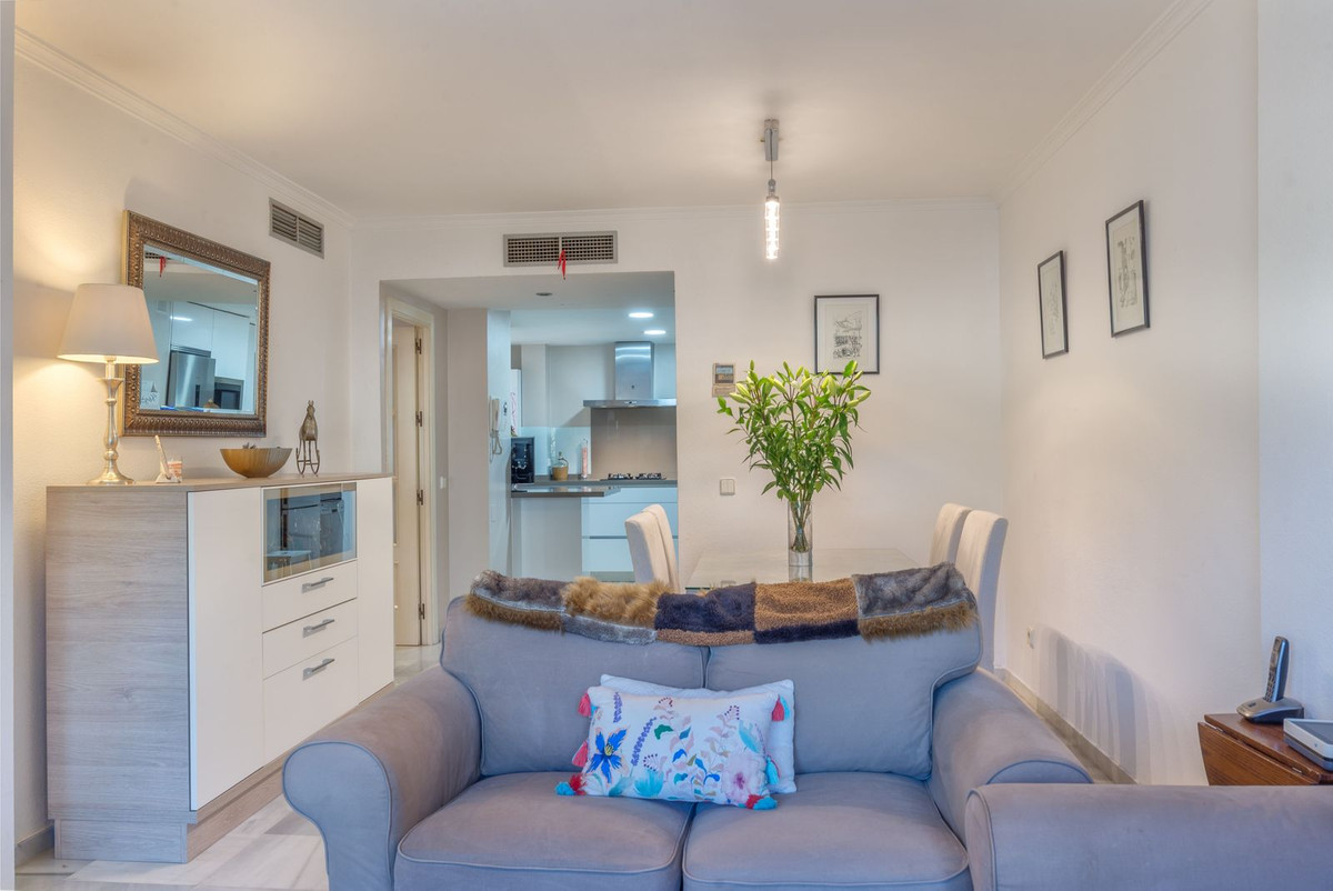 3 bedroom Apartments for sale in Marbella – R5001610