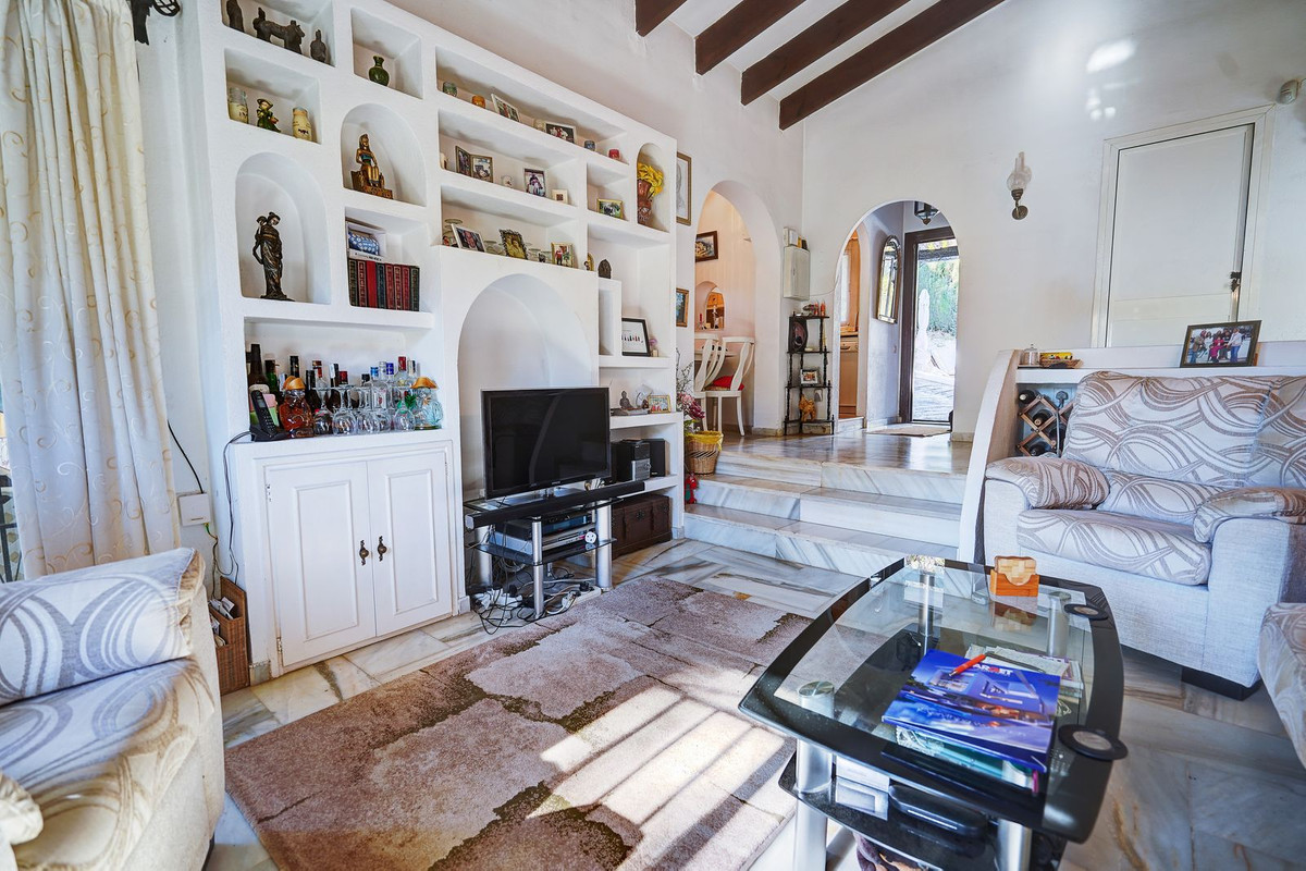 3 bedroom Villas for sale in Calahonda – R5232358