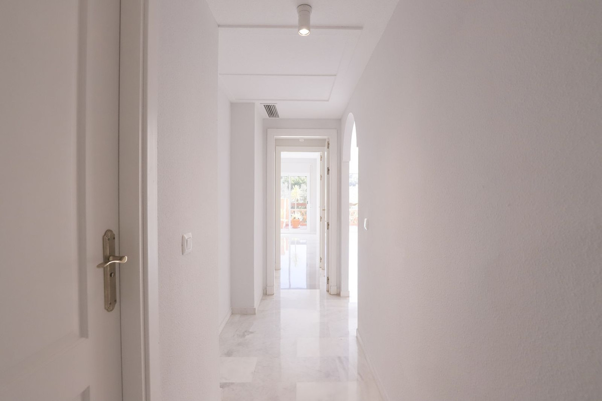 2 bedroom Apartments for sale in Reserva de Marbella – R5264311