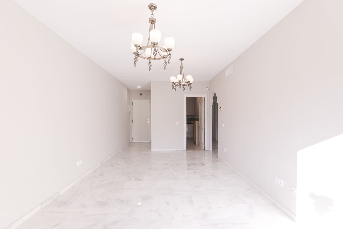 2 bedroom Apartments for sale in Reserva de Marbella – R5264311