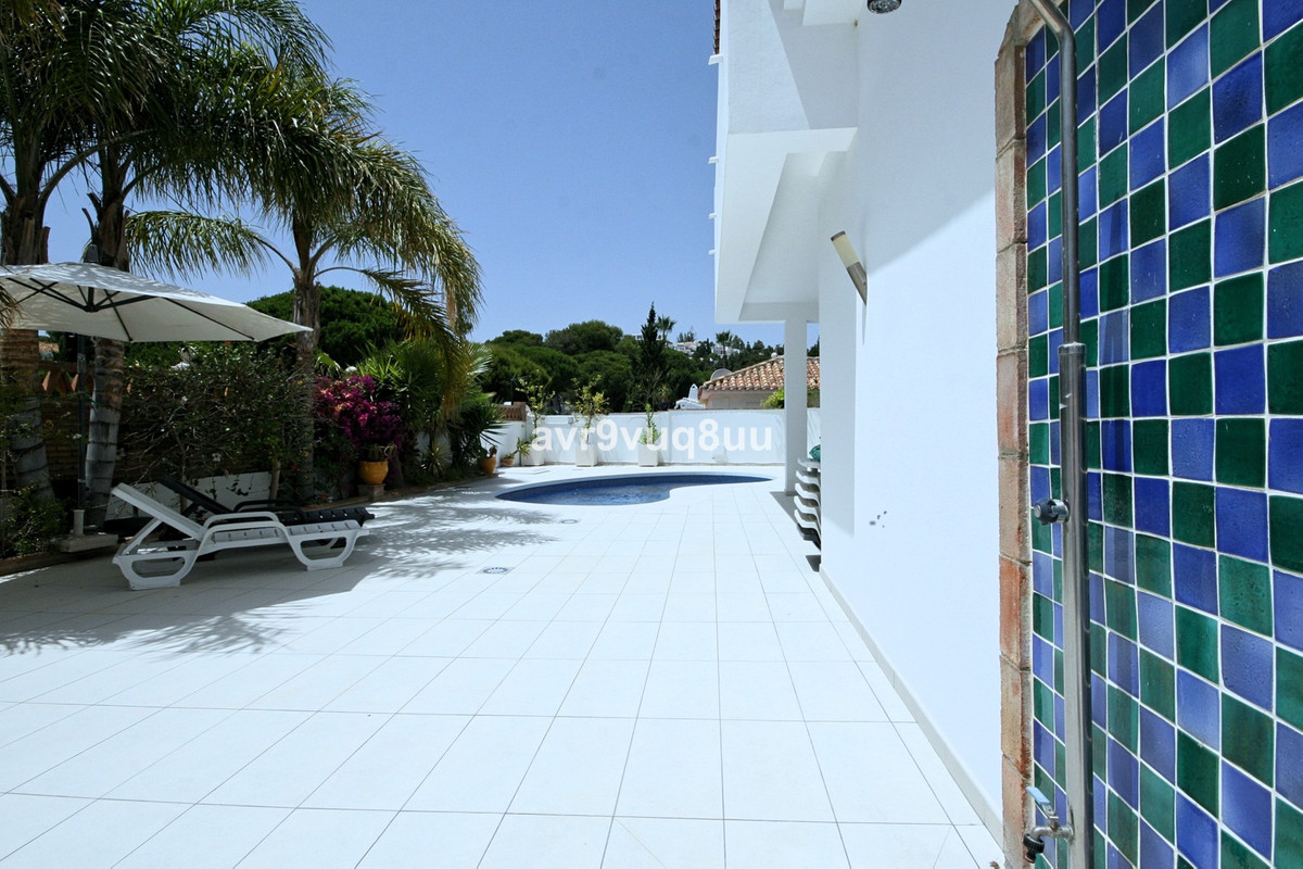 4 bedroom Villas for sale in La Cala de Mijas – R5229622 4 bedroom Villas for sale in La Cala de Mijas – R5229622