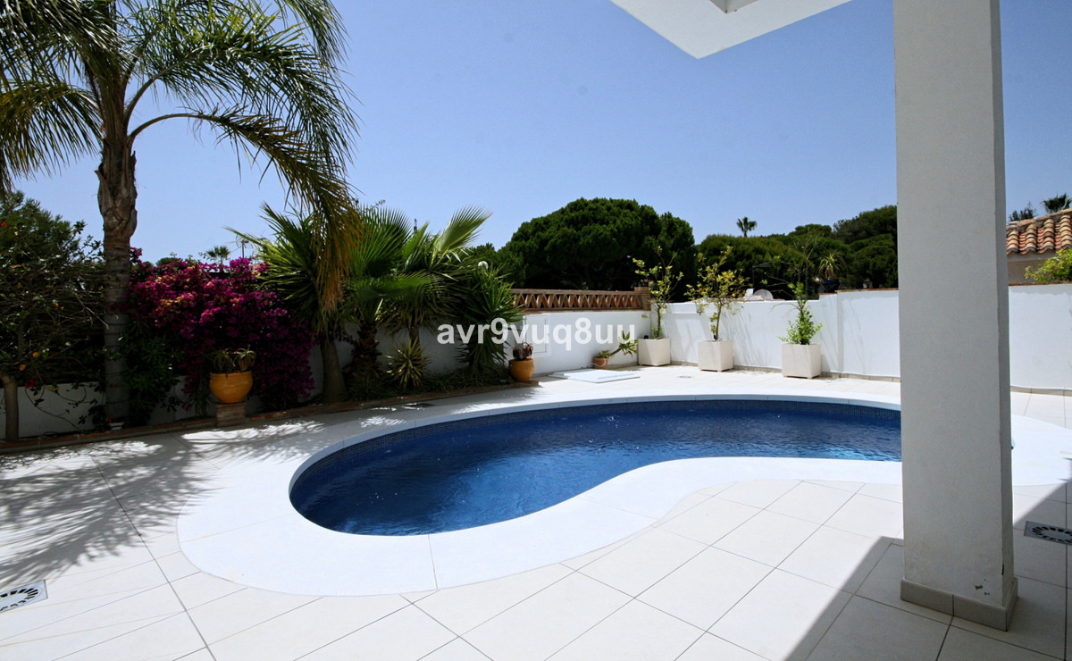 4 bedroom Villas for sale in La Cala de Mijas – R5229622 4 bedroom Villas for sale in La Cala de Mijas – R5229622