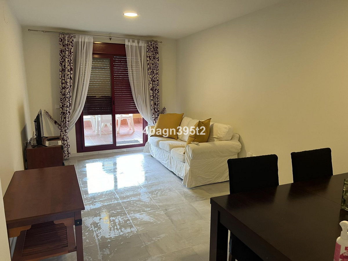 2 bedroom Apartments for sale in La Cala de Mijas – R5236072