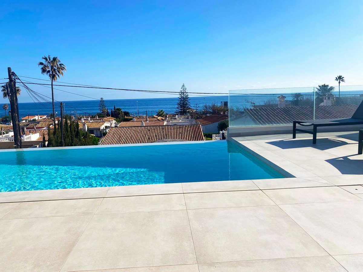 3 bedroom Villas for sale in La Cala de Mijas – R5026186