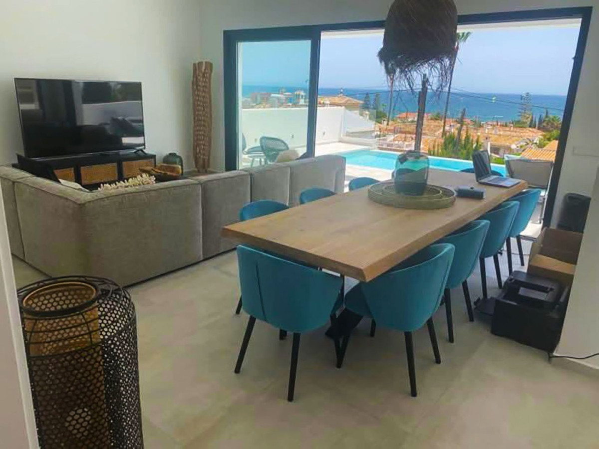 3 bedroom Villas for sale in La Cala de Mijas – R5026186