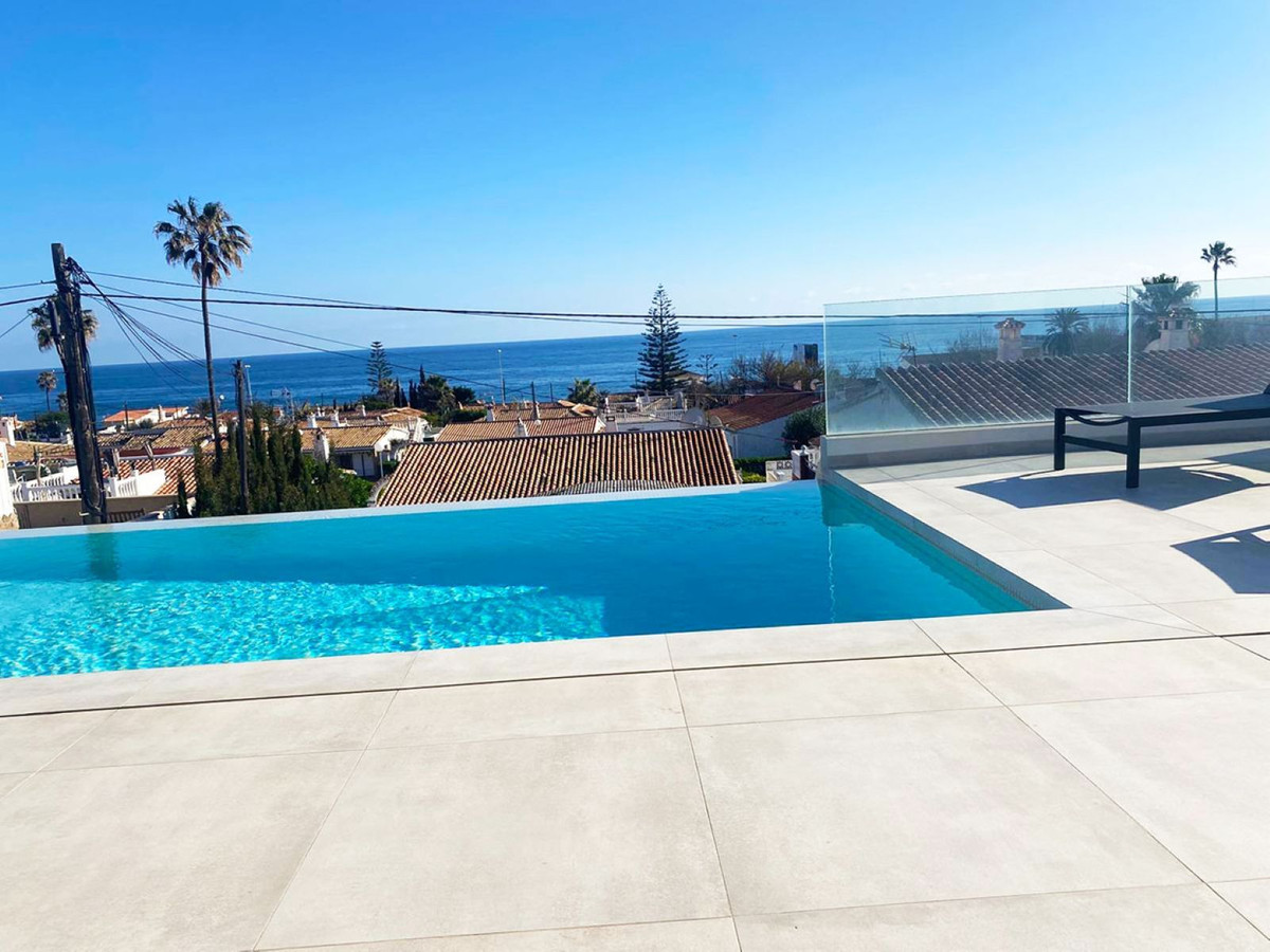 3 bedroom Villas for sale in La Cala de Mijas – R5026186