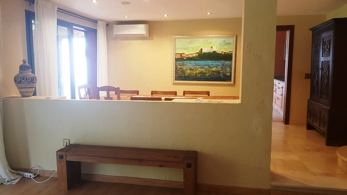 5 bedroom Villas for sale in Elviria – R3710570 5 bedroom Villas for sale in Elviria – R3710570