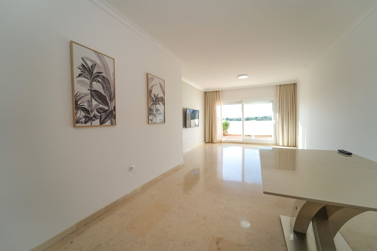 2 bedroom Penthouses for sale in Elviria – R5264863