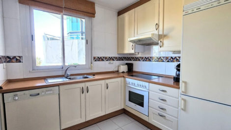 Apartamentos de 2 dormitorios en venta en Milla de Oro – R4906030