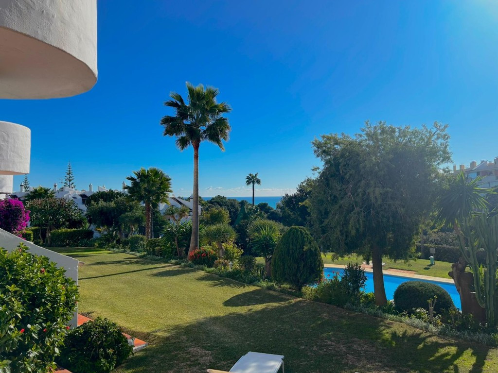 2 bedroom Apartments for sale in Calahonda – R5265211