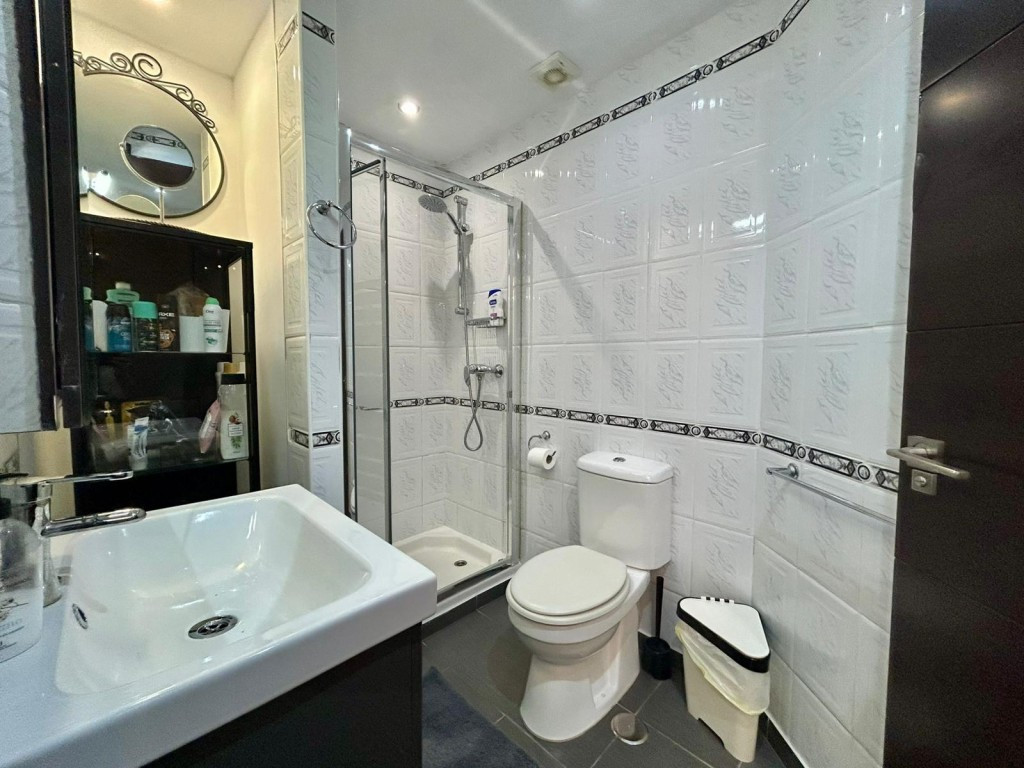 2 bedroom Apartments for sale in Calahonda – R5265211