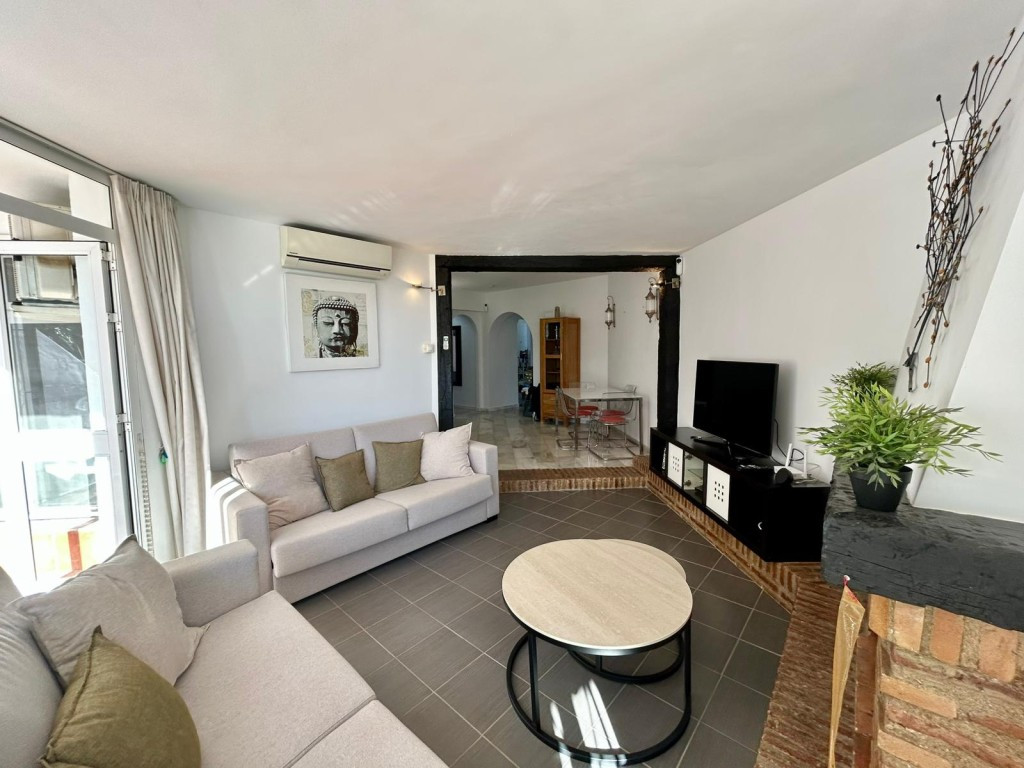 2 bedroom Apartments for sale in Calahonda – R5265211