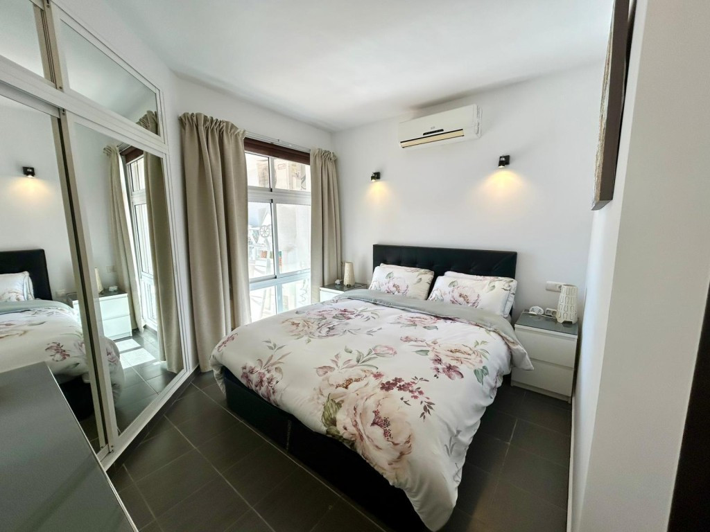 2 bedroom Apartments for sale in Calahonda – R5265211