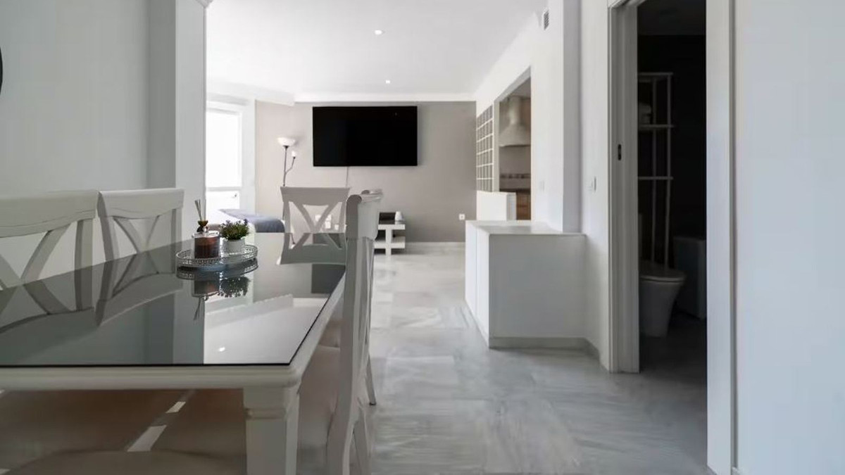 1 bedroom Apartments for sale in Marbella – R5253301