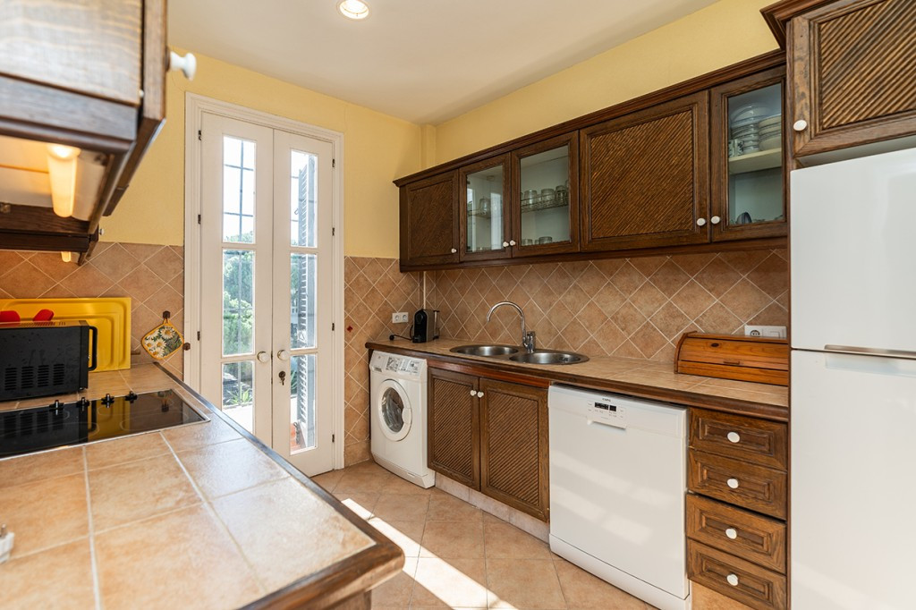 4 bedroom Apartments for sale in Marbella – R5235802